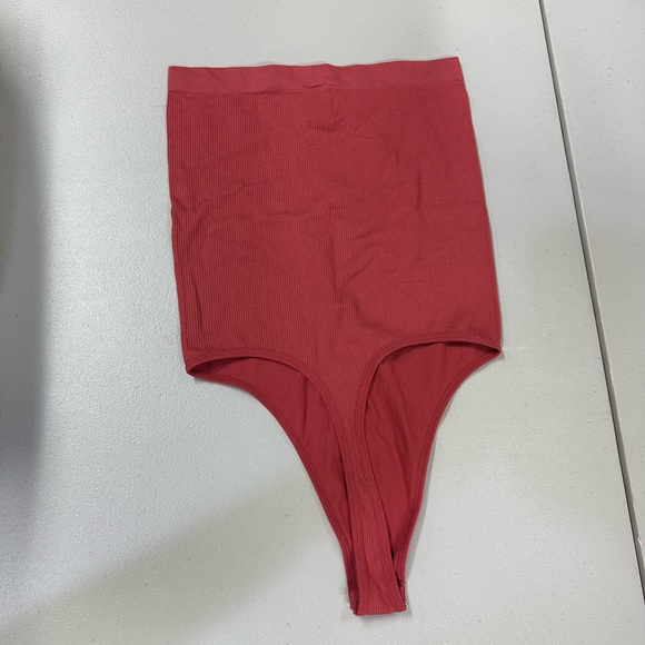 Forever 21 ribbed bodysuit - Picture 2 of 2